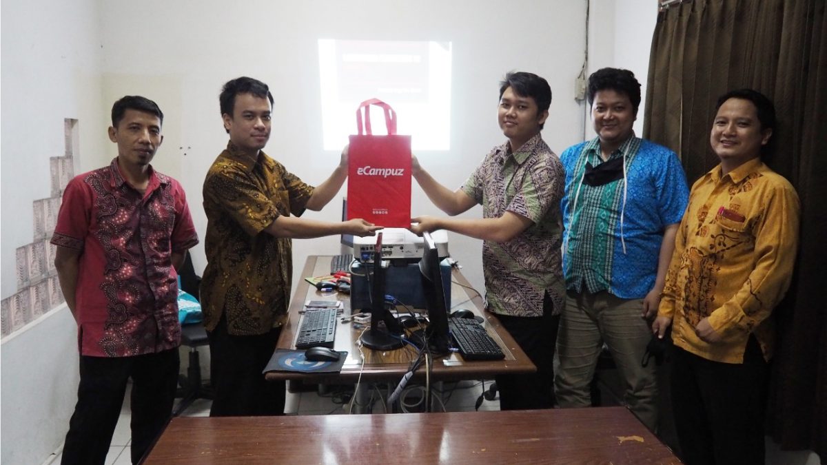 Transfer Knowledge Framework di Universitas Teknokrat Indonesia Lampung