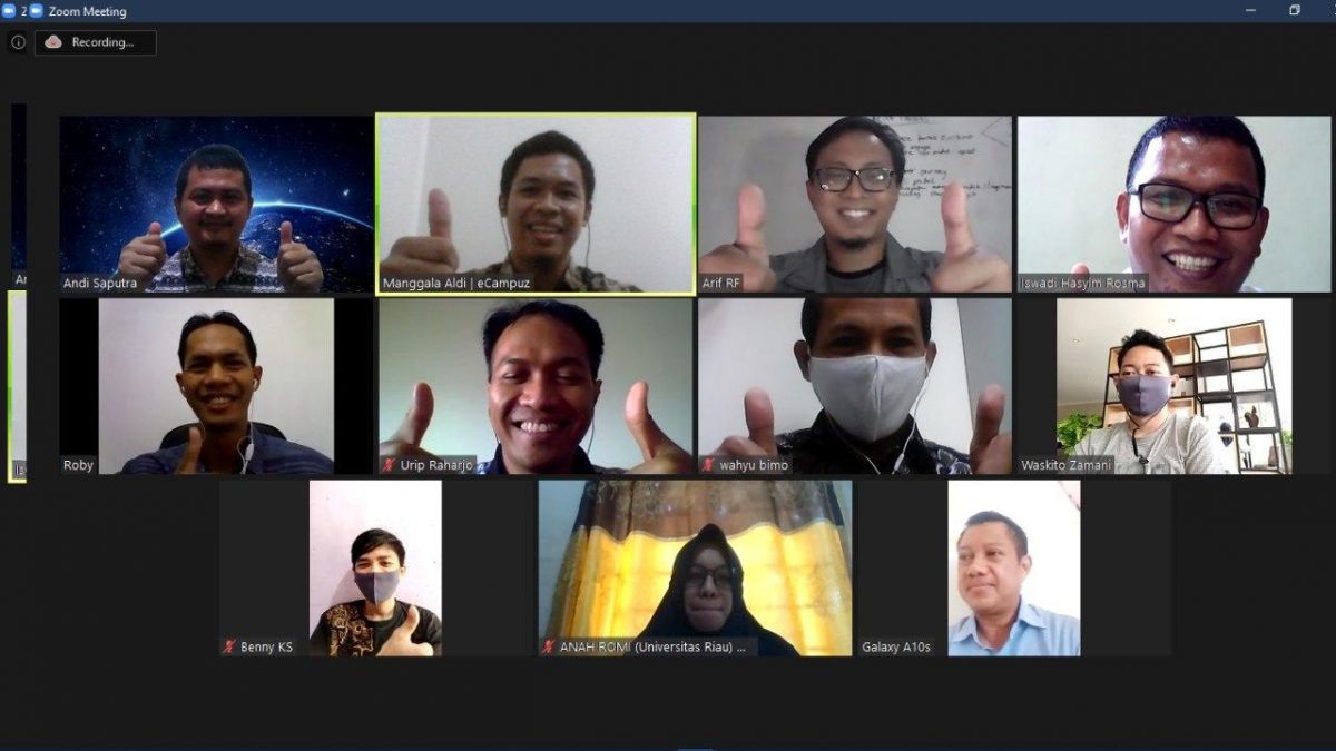 Koordinasi Pengembangan Sistem Informasi Universitas Riau