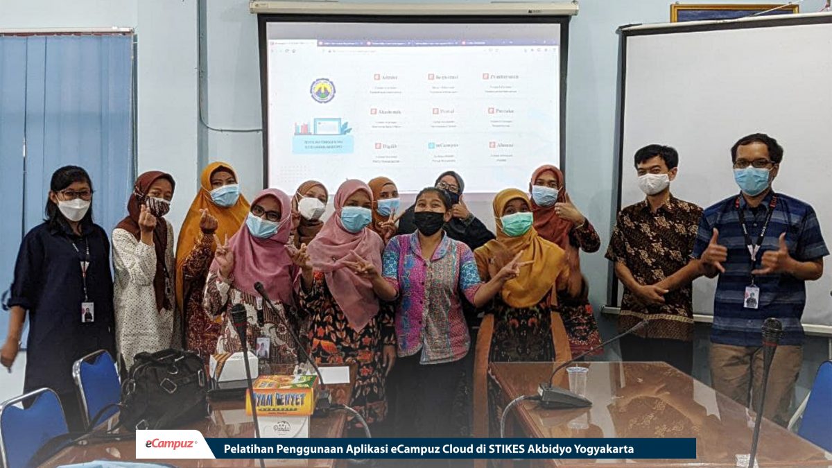Pelatihan Penggunaan Aplikasi eCampuz Cloud di STIKES Akbidyo Yogyakarta