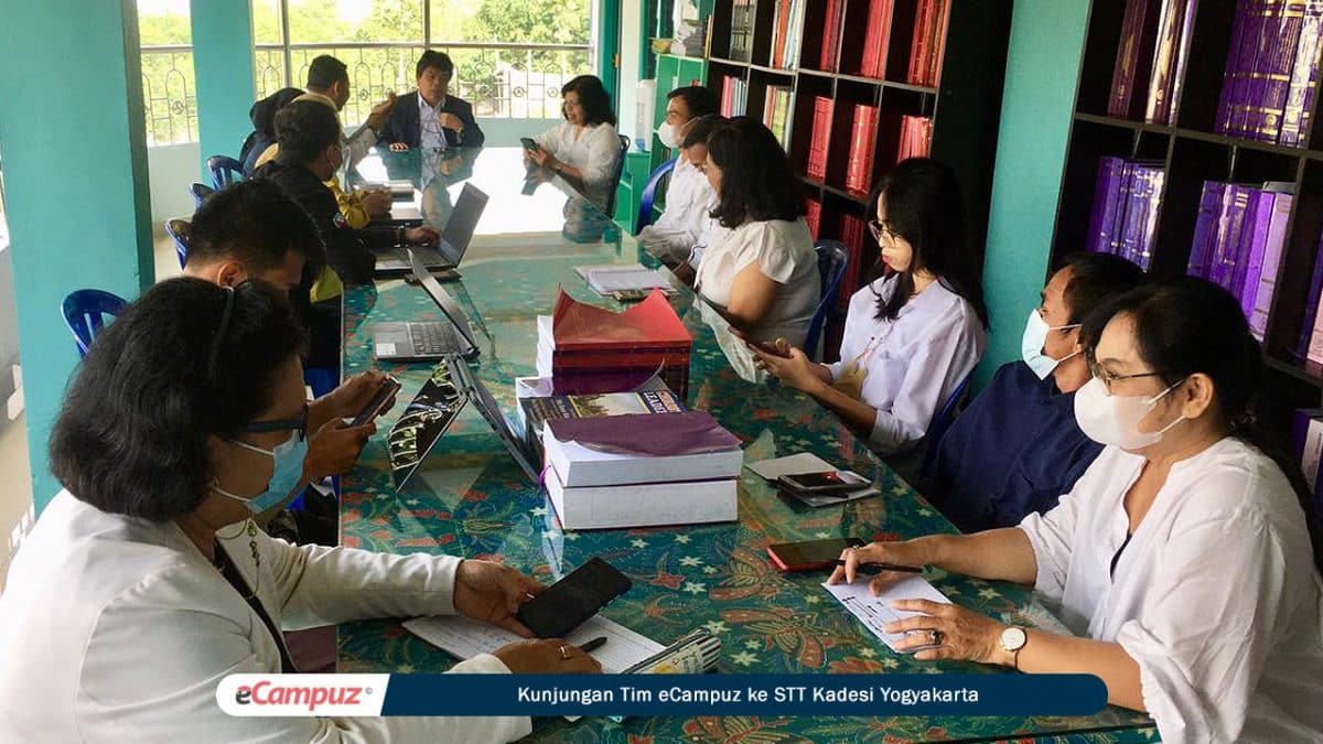 Kunjungan Tim eCampuz ke STT Kadesi Yogyakarta
