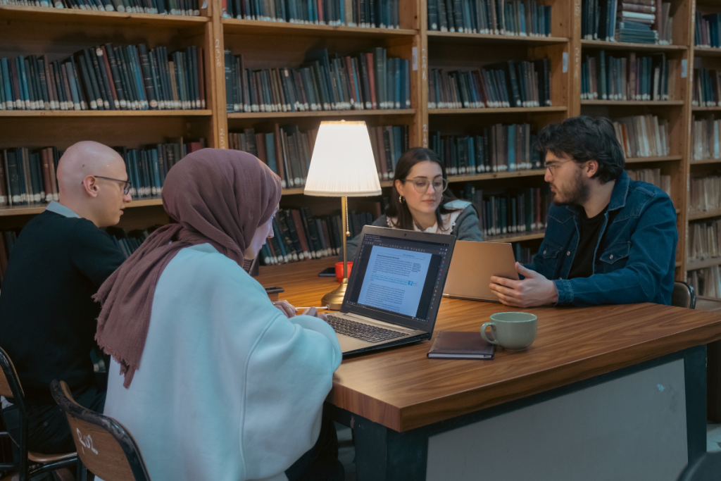 Tantangan Kurikulum OBE untuk PTS 