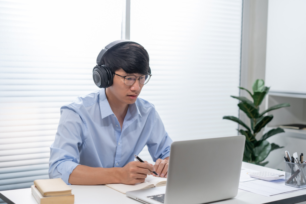 Mengapa Perguruan Tinggi Harus Memiliki Aplikasi E-Learning?