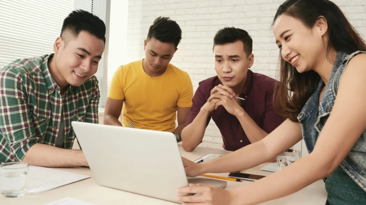 E-Learning Software: Strategi Kampus Menghadapi Era Pendidikan Digital