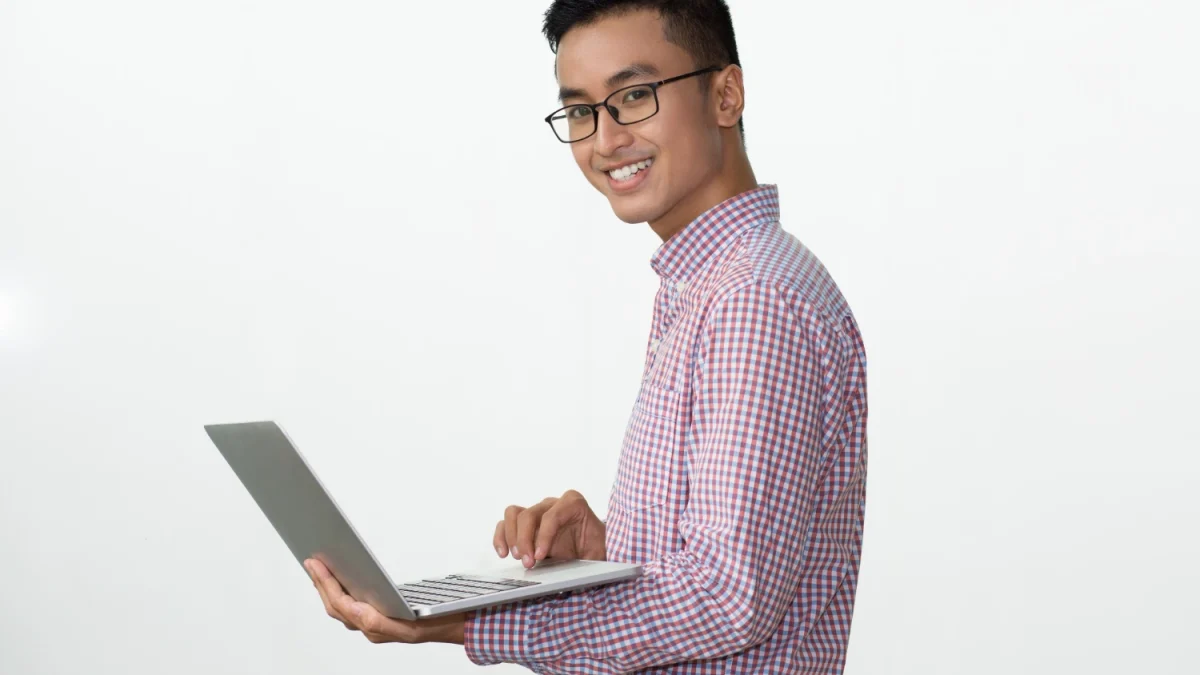 Sistem Informasi E-Learning Berbasis Web: Hemat Waktu, Efisien, dan Terintegrasi