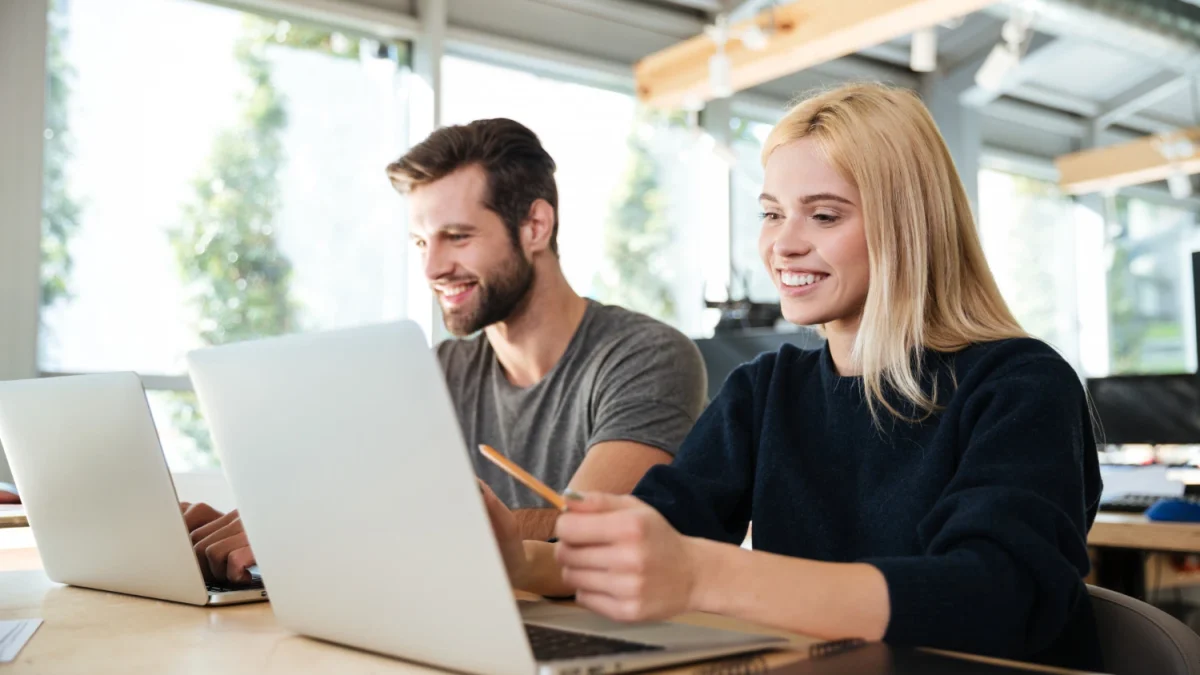 Bagaimana E-Learning Management Software Membantu Dosen dan Mahasiswa Mengelola Pembelajaran Secara Efektif