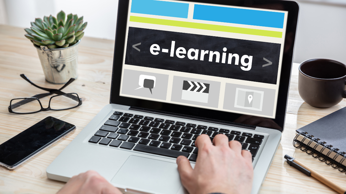 Aplikasi Elearning untuk Universitas yang Membantu Dosen Mengajar Lebih Fleksibel